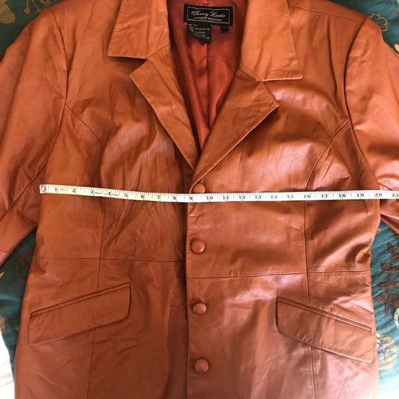 Women’s Vintage Genuine Leather Jacket - Picture 5 of 8